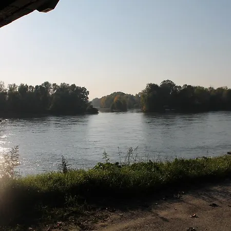 Viale 3*