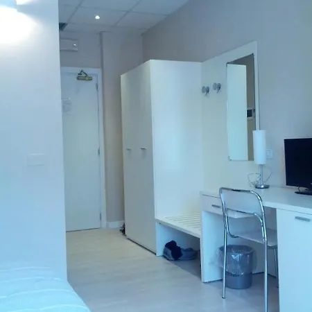Hotel Viale Cremona