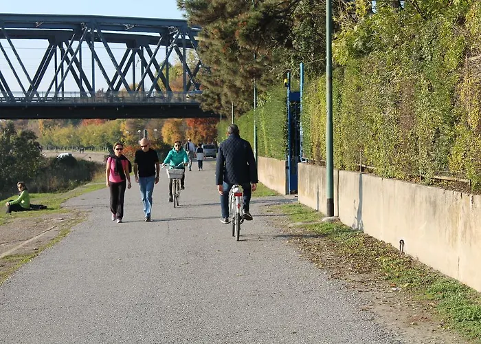 Viale Отель