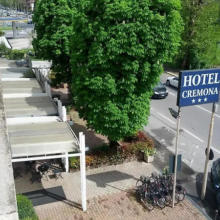 克雷莫纳维亚莱酒店 3*
